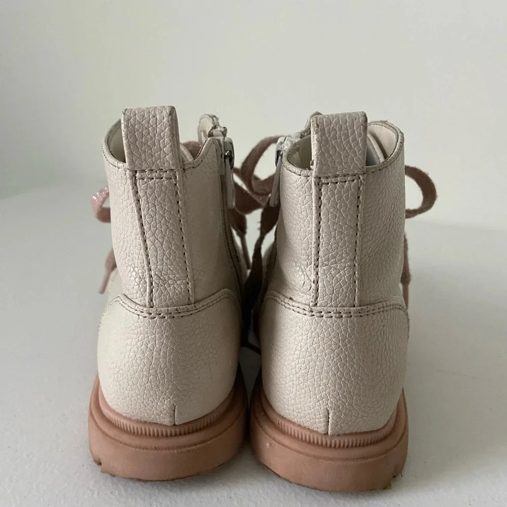Cat & Jack‎ girl’s Amaya combat boots — size 11